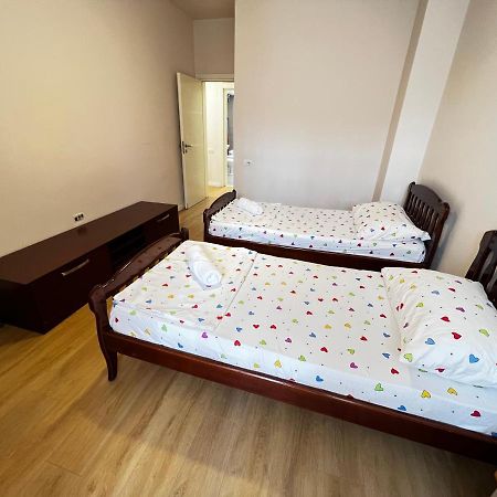 City Centre Apartments Tirana Buitenkant foto