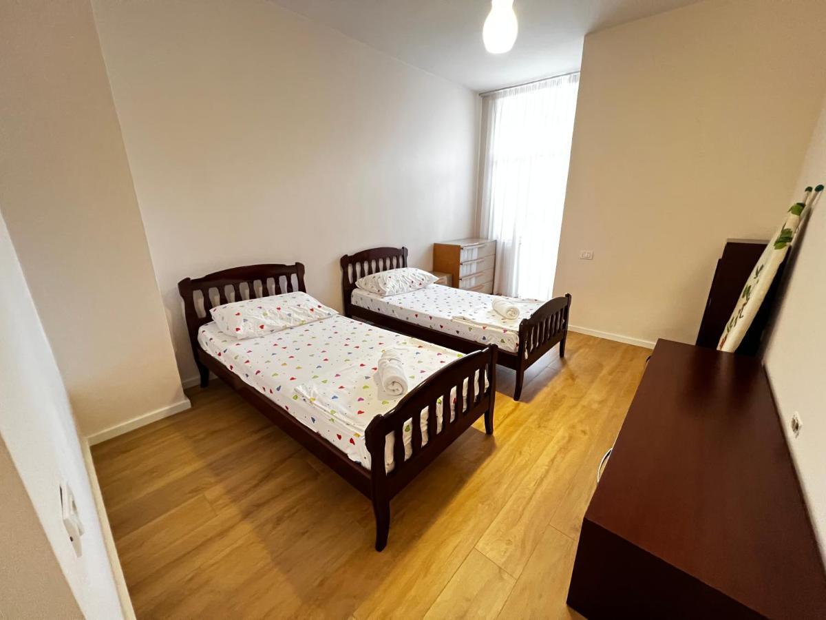 City Centre Apartments Tirana Buitenkant foto