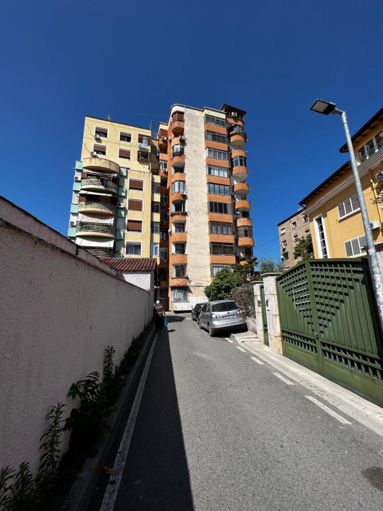 City Centre Apartments Tirana Buitenkant foto